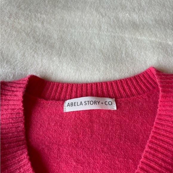 Abela V neck sweater cuffed sleeves, soft material,winter size Small Coral - Picture 10 of 13
